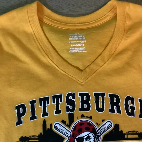 MLB Pittsburgh Pirates Girls' V-Neck T-Shirt Size Large (10/12) NWT - Picture 2 of 10